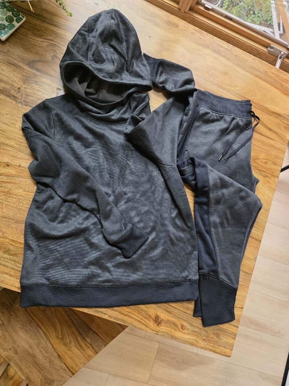 Under Armour ColdGear fleece pullover hoodie-Large, matching ColdGear Pants-Med